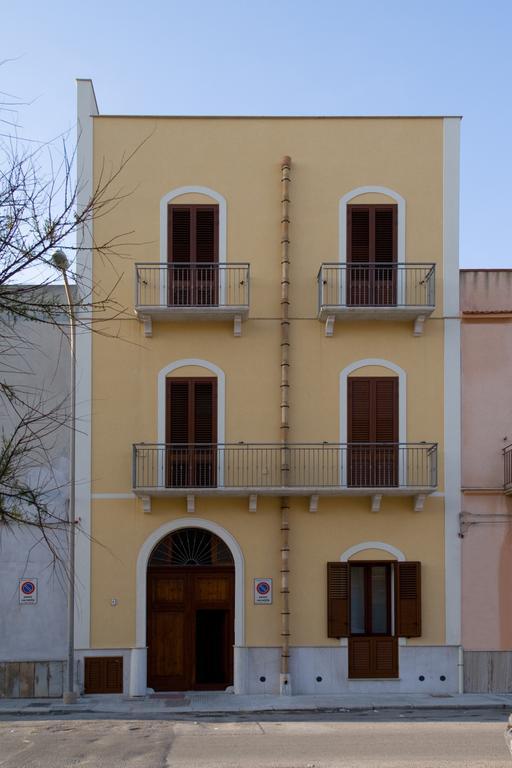 Casa Vacanza Albamarina Trapani Buitenkant foto